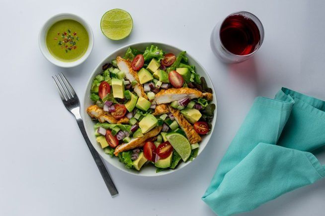 Salada, Cru, Brasileira, Dia a Dia, Alimentação saudável, Fruta - Abacate, Pratos leves - Saladas, Receitas, Receitas com frango