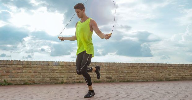 bombando na web, exercícios aeróbicos, pular corda